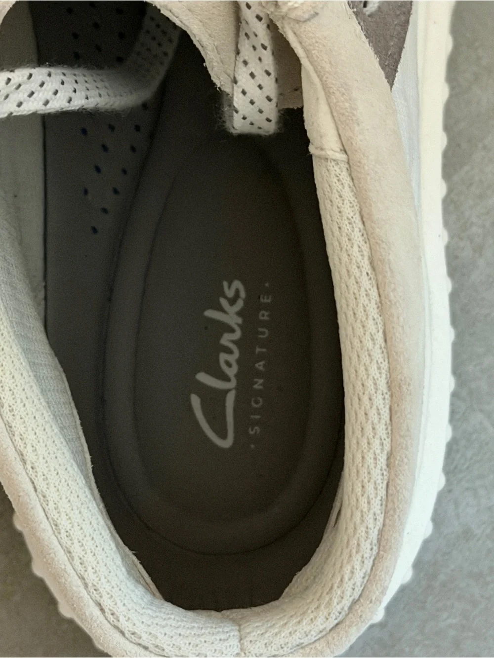 Clarks lightweight chukka